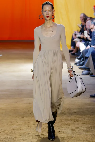 Look 37